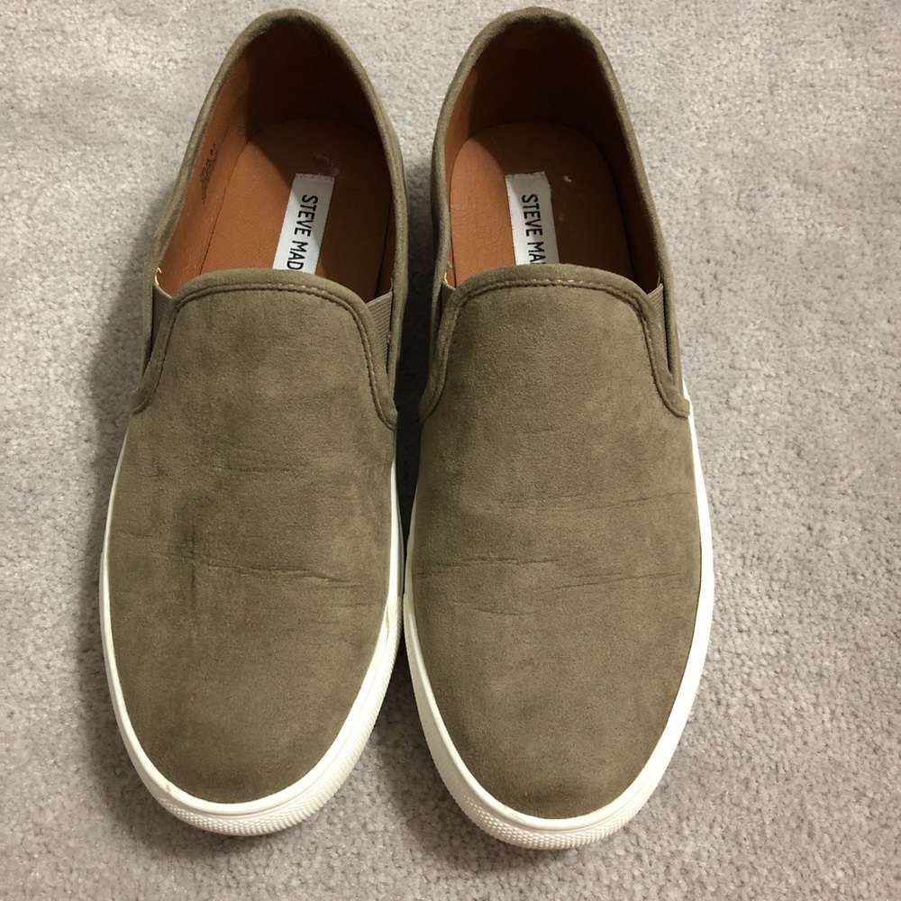 Steve Madden slip on sneakers